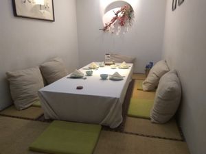 Korean style table area at Suhe Vegetarian Lifestyle in Beijing
