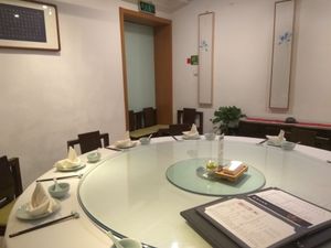 Round table room at Suhe Vegetarian Lifestyle in Beijing