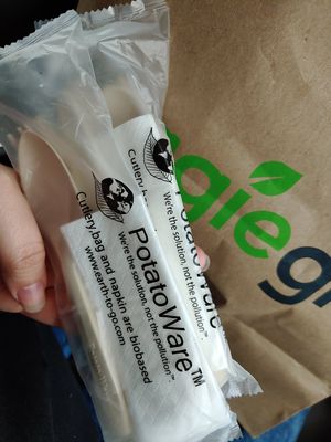 Biobased utensils at Veggie Grill in Chicago