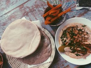 hummus bowl w/ pittas and sweet potato fries! at Humpit in York