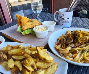 yum at 1925 Gastropub in Olongapo City