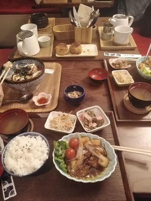 Fooooood at Ippuku Tea House in York