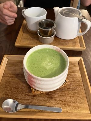 matcha latte at Ippuku Tea House in York