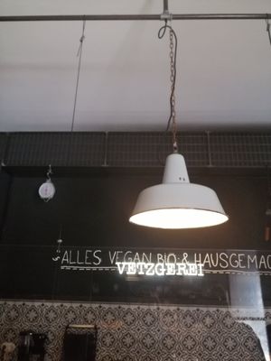 Vegan, Bio und Hausgemacht 😌 at Die Vetzgerei in Berlin