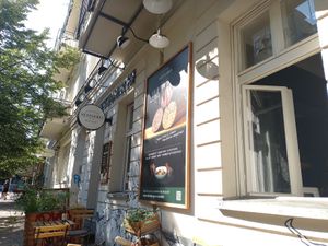 Von Aussen at Die Vetzgerei in Berlin