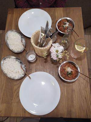 Tofu matar + basmati rice at Bhajan Cafe in Krakow