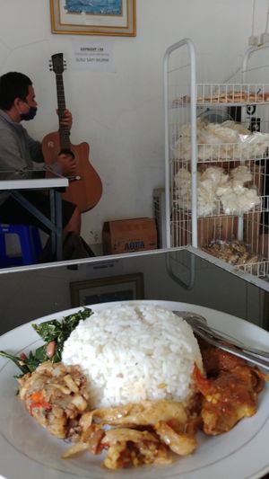 Atmosphere at New Gopal-Dev in Abiansemal