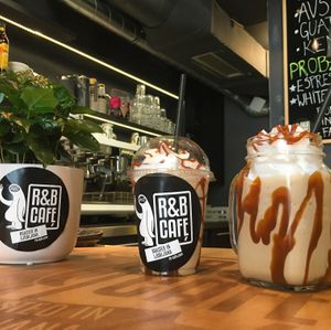 Ledeccino frappes: available with milk and 4 types of non dairy milk at R&B Cafe in Ljubljana