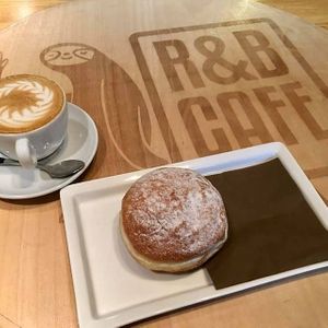 Vegan beignets available every Tuesday at R&B Cafe in Ljubljana