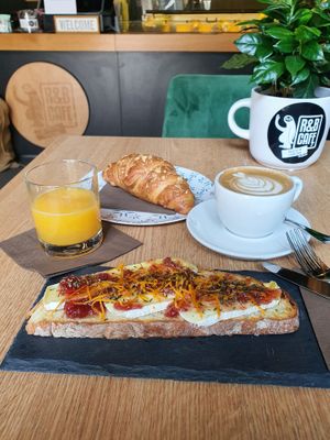 French twist toast: brie, orange zest, cranberry jam, thyme, honey at R&B Cafe in Ljubljana