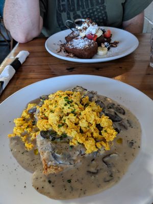 Excellent vegan breakfasts at Saddle Creek Breakfast Club in Omaha