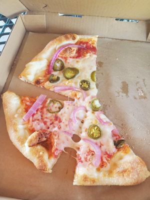 Pizza with vegan mozzarella, red onion, & jalapeño at Colorado Boy Pub & Brewery in Ridgway