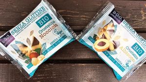 Vegan hazelnut and apricot tarts at Trgovina Krajček in Kranj