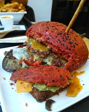 Vegan burger at H&K's - Vlaamsesteenweg in Brussels