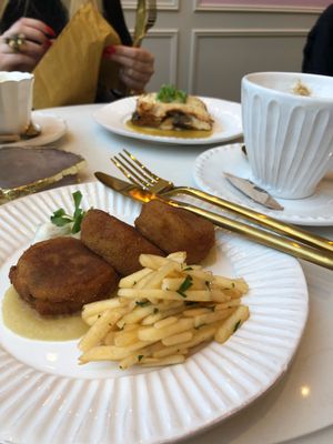 Vegan Latkes and slaw  at Sorelle and Co. in Toronto