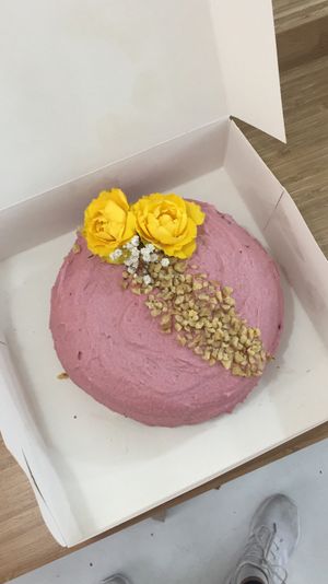 Pre order glutenfree vegan pies at Miss Nice Banana in Gouda