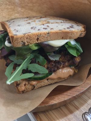 Bananaburger sandwich at Miss Nice Banana in Gouda