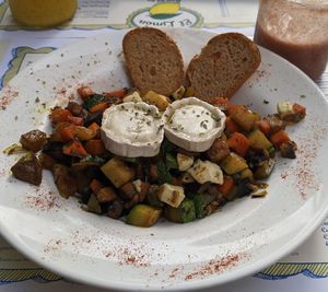Vegetable Wok with Goat Cheese at El Limon in Tenerife