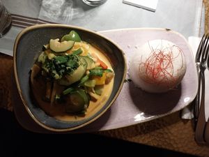 Veganes Gemüse Thai Curry at Park Cafe in Traunstein