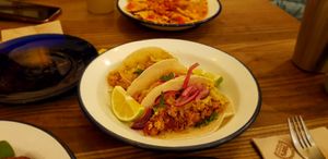 Tacos con guacamole y garbanzos at NicPic in Malaga