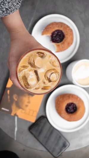 Cookie spice latte y dona churro con mermelada at El Burro Rayado - Food Cart in Tijuana