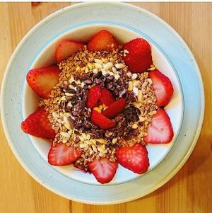 smoothie bowl  at Savory Acai House & Healthy Food in Valencia