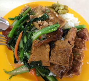 Chinese vegetarian food  at Guan Yin Vegetarian - North Bridge Rd in Central Singapore