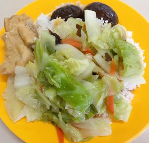 Simple Chinese vegan food $2.50 at Guan Yin Vegetarian - North Bridge Rd in Central Singapore
