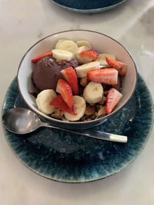 Acai bowl at Frutaria in Lisbon