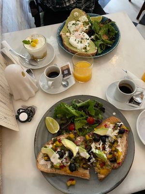 Vegan toast with avocado, olives and other vegetables at Frutaria in Lisbon