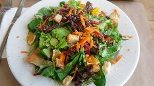 Beautiful colourfull and delicious vegan salad at Say Yes in Ioannina