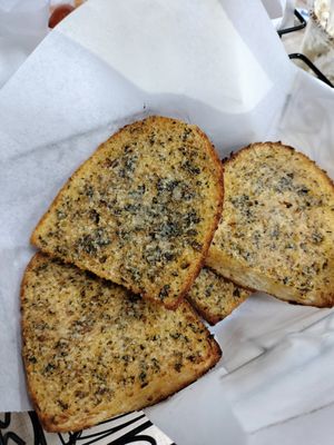 Vegan garlic bread at The Thyme Pizzeria in Winnetka