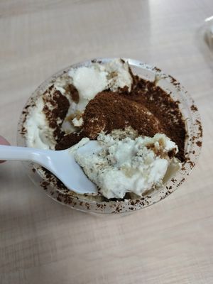 Vegan tiramisu (?) at The Thyme Pizzeria in Winnetka