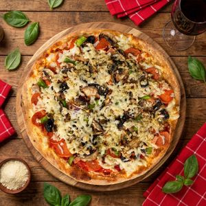 Vegan Persian Style Gourmet Pizza at The Thyme Pizzeria in Winnetka