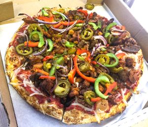Carbie Combo feat. El Cocinero/Vegatino’s Meat at The Thyme Pizzeria in Winnetka