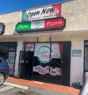 Exterior  at The Thyme Pizzeria in Winnetka