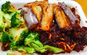 Maggie mee with broccoli, eggplant and hei bee hiam at Jia Bee Hoon 佳米粉 in Central Singapore