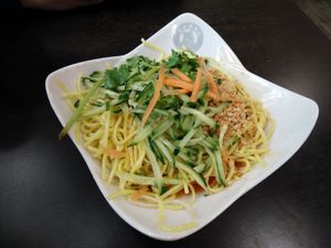 noodles with peanut sauce at Xiongzai in Madrid