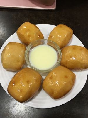 Pan china frita at Xiongzai in Madrid