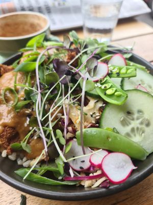 Satay chicken bowl #Veganuary at One for the Crow in Maidstone