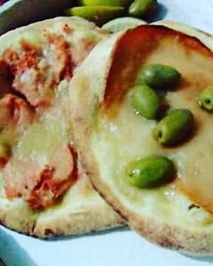 Vegan esfiha at Pizzaria a Familia in Sao Paulo