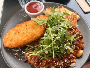 Mince and beans. Soooo good. Especially when there’s some extra chili on top    at Dicki's in New Farm