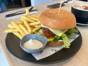 Classic burgerr  at Dicki's in New Farm