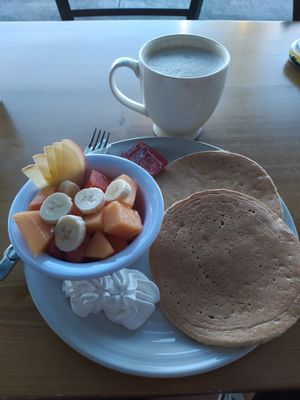 Vegan pancakes at DoceCuarenta in La Paz