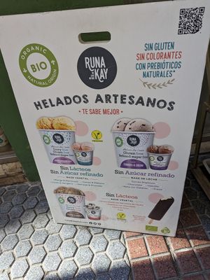Vegan ice cream at La Despensa Ecológica in Sevilla
