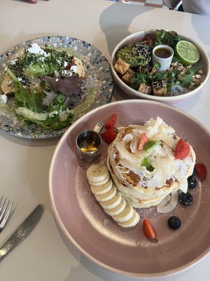 Classic pancakes, avocado hummus toast and noodle bowl with tofu  at Jord in Malmo