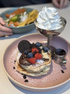 American pancakes Lyx and the Mexican nacho bowl in the background  at Jord in Malmo