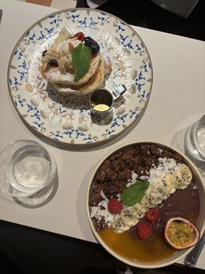 açaí bowl& pancakes!  at Jord in Malmo