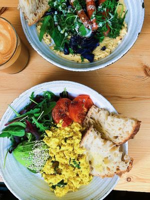 Scrambled tofu & Hummus bowl at Jord in Malmo