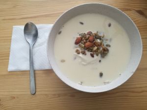 Rabarber pourridge( Hirsgrot med rabarber kompott) at Jord in Malmo